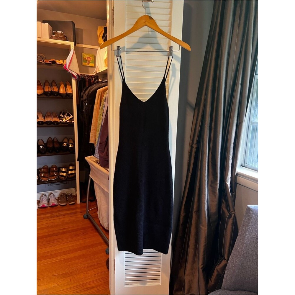 Abercrombie & Fitch Black Ribbed V-Neck Tank Top
